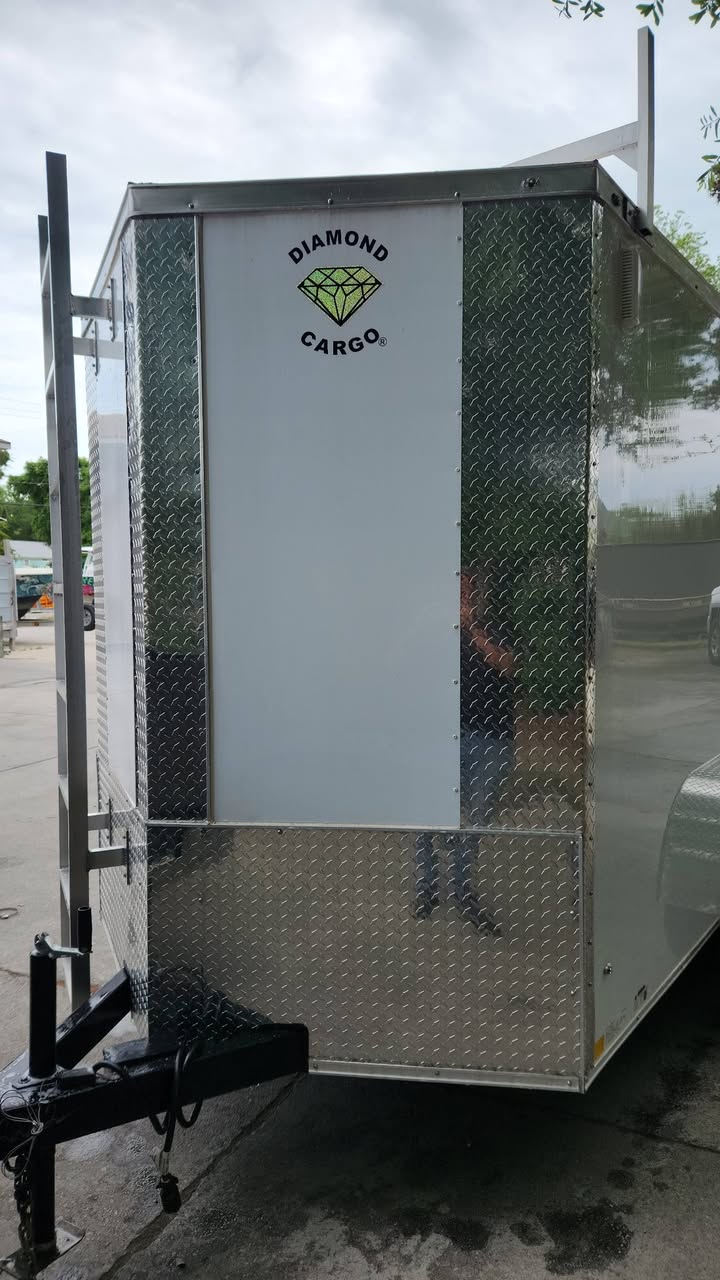 6x12 ta Cargo / Enclosed Trailer
